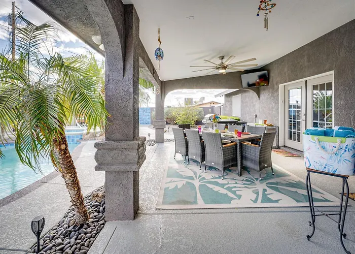 Pool, & Mtn Views: Havasu Ferienhaus *